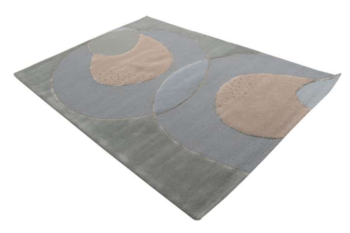 5' 7 x 7' 10 Luna Rug