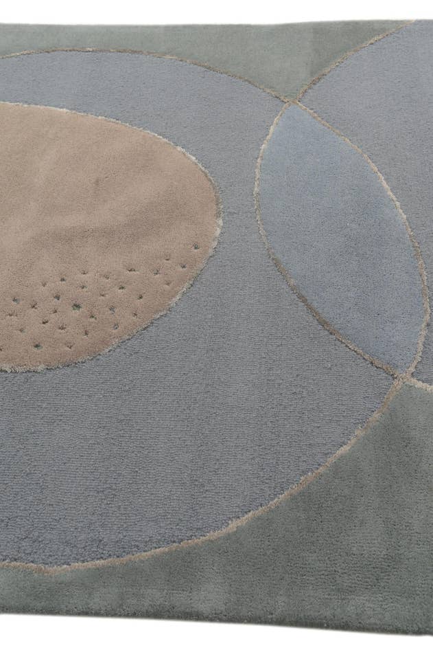 Detail image of 5' 7 x 7' 10 Luna Rug