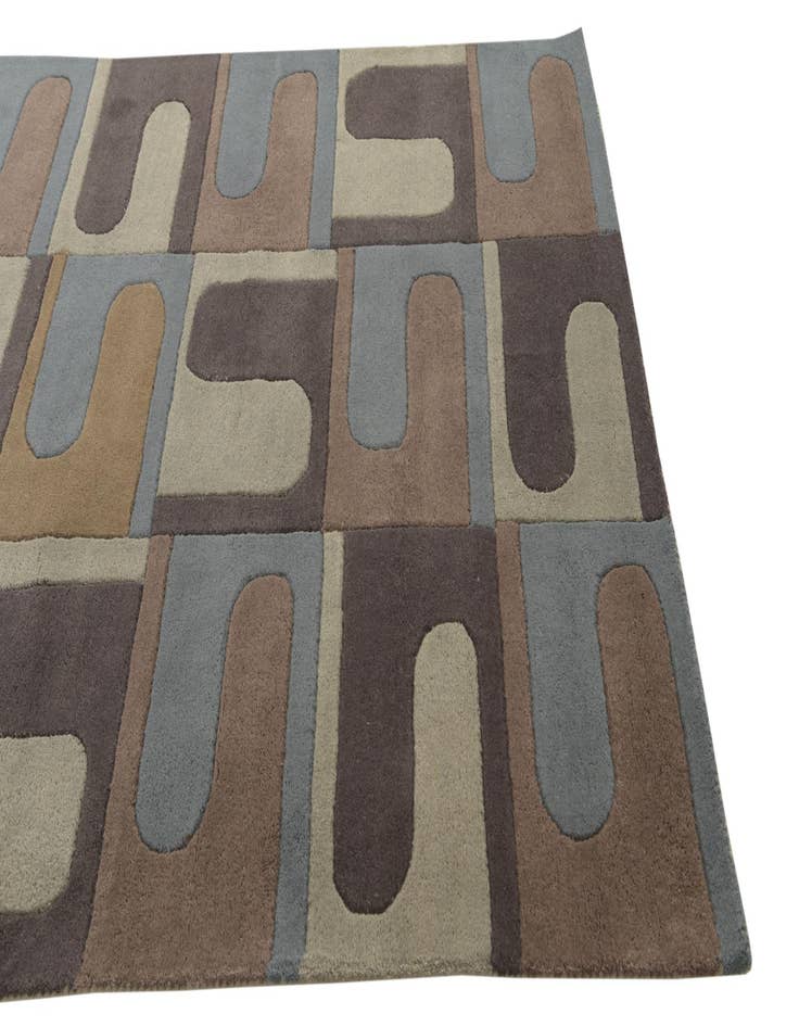 Detail image of 5' x 8' Luna Rug