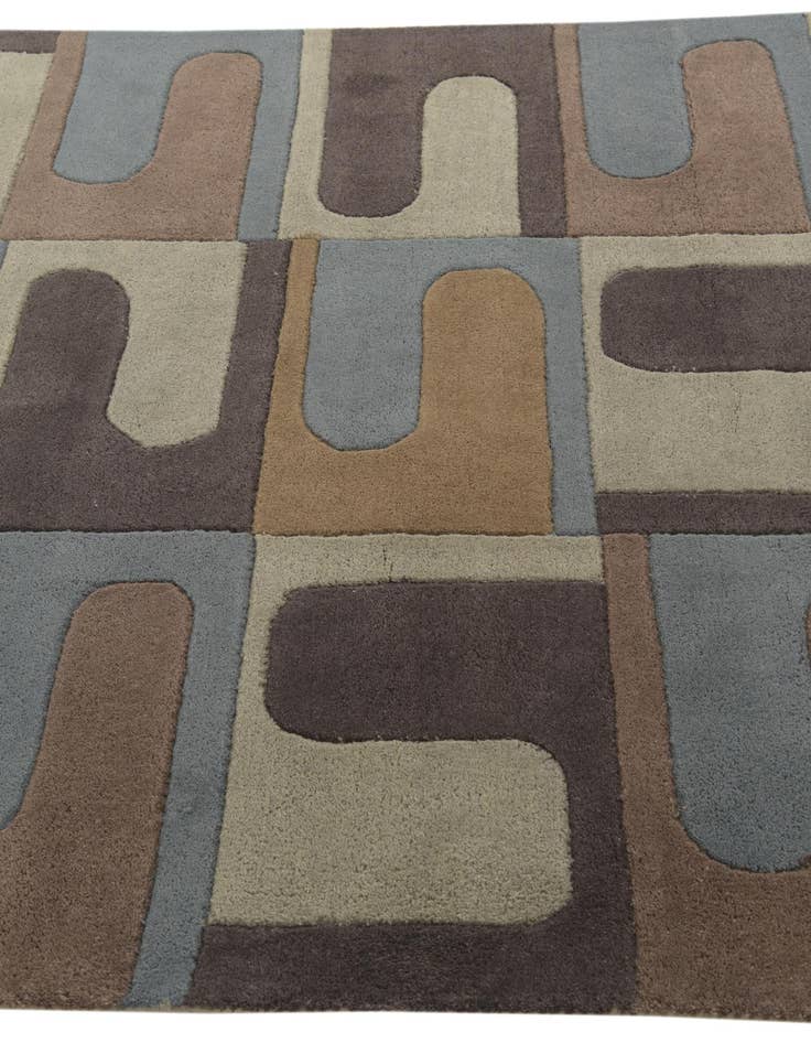 Detail image of 5' x 8' Luna Rug