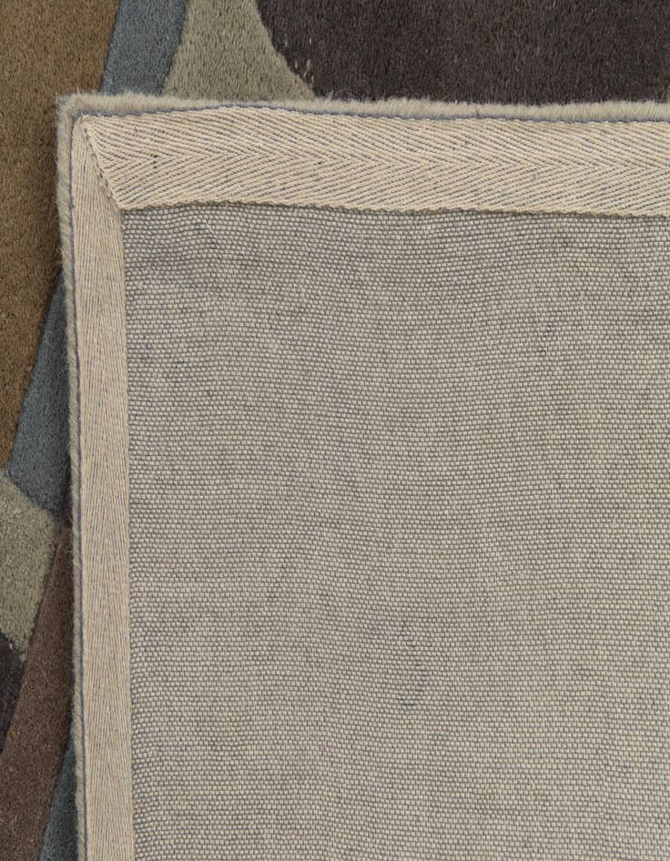 Detail image of 5' x 8' Luna Rug