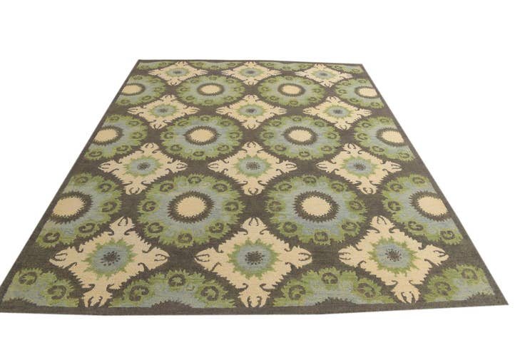 Detail image of 8' x 9' 10 Luna Wool Rug