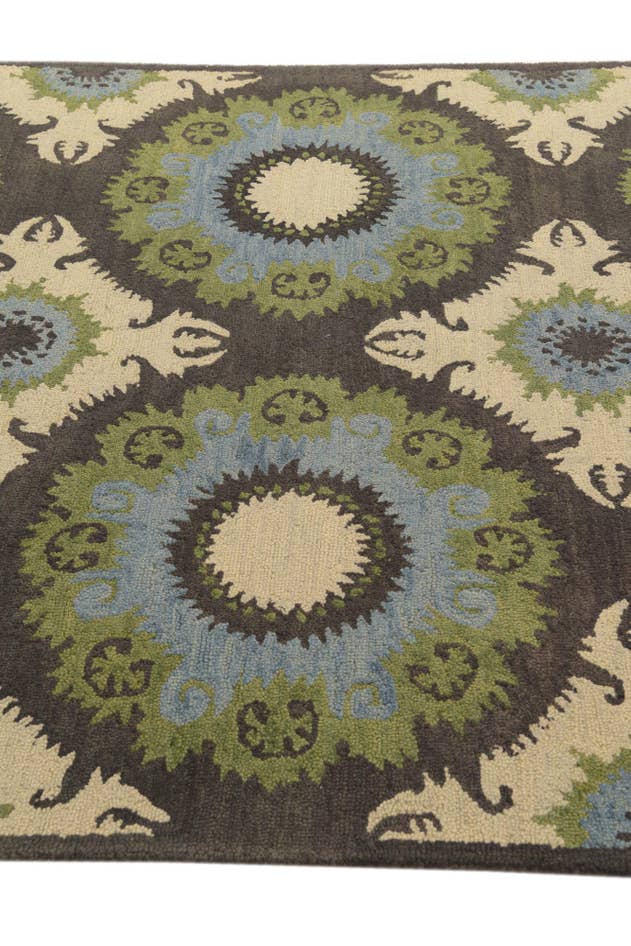 Detail image of 5' 1 x 8' Luna Wool Rug