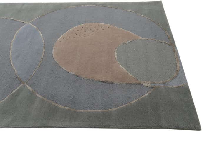 5' 8 x 7' 10 Luna Rug