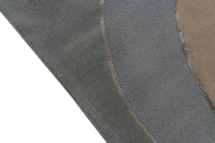 Detail image of 5' 8 x 7' 10 Luna Rug