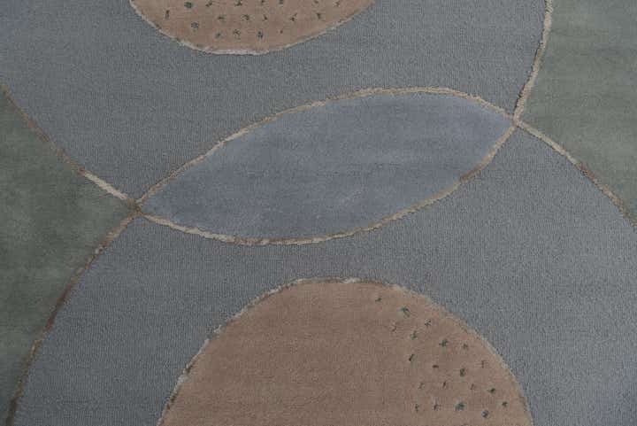 5' 8 x 7' 10 Luna Rug