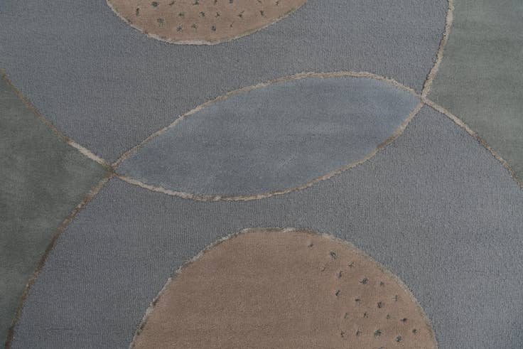 Detail image of 5' 8 x 7' 10 Luna Rug