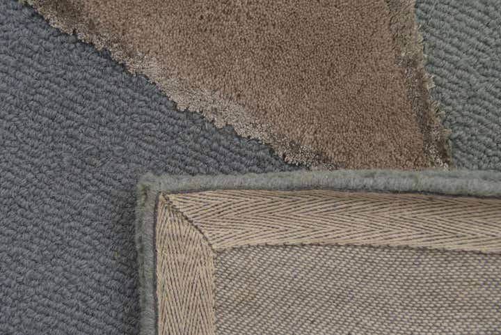 5' 8 x 7' 10 Luna Rug