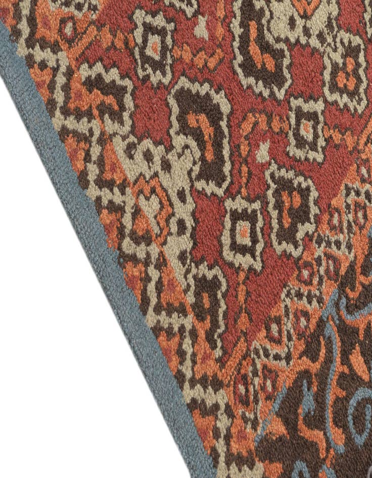 Detail image of 5' 1 x 8' Luna Wool Rug