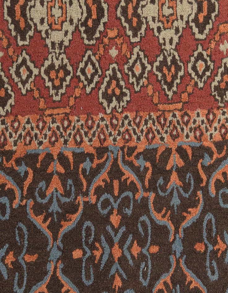 Detail image of 5' 1 x 8' Luna Wool Rug