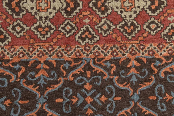 Detail image of 5' 1 x 8' Luna Wool Rug