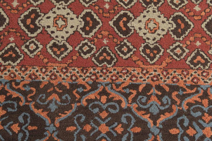 Detail image of 5' 1 x 8' Luna Wool Rug