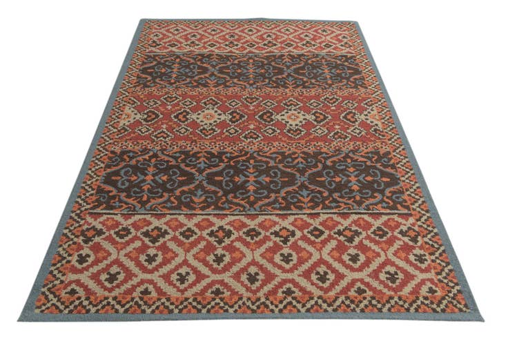 Detail image of 5' 1 x 8' Luna Wool Rug