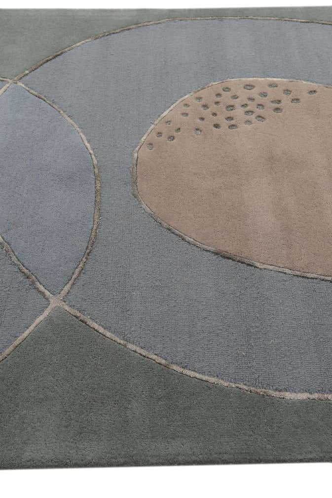 5' 8 x 7' 10 Luna Rug