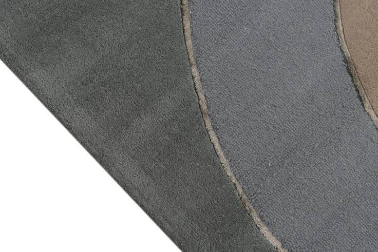 Detail image of 5' 8 x 7' 10 Luna Rug