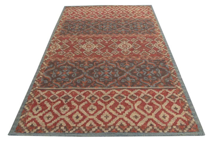 Detail image of 5' x 8' Luna Wool Rug