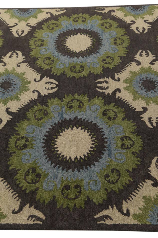 Detail image of 5' 1 x 8' Luna Wool Rug