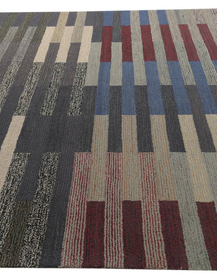 Detail image of 8' x 10' Luna Wool Rug