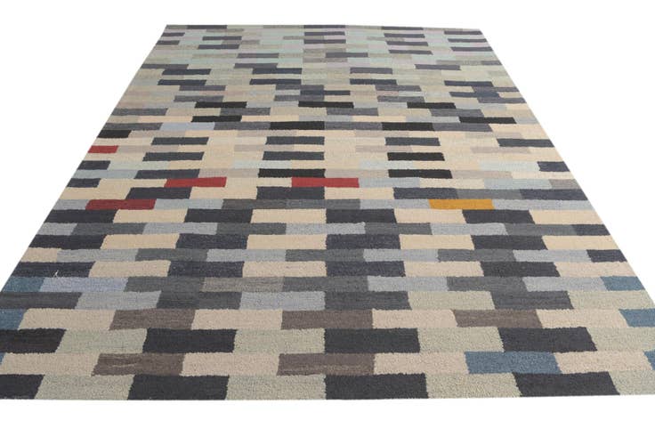 Detail image of 8' 1 x 10' 2 Luna Wool Rug