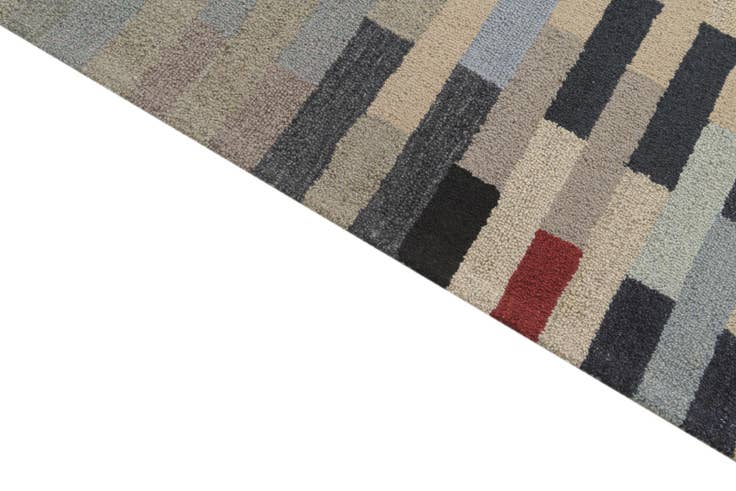Detail image of 8' 1 x 10' 2 Luna Wool Rug