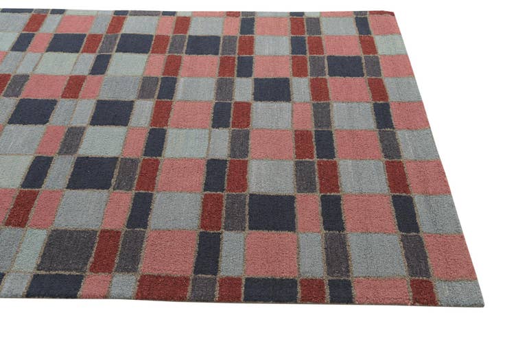 Detail image of 5' x 7' 10 Luna Wool Rug