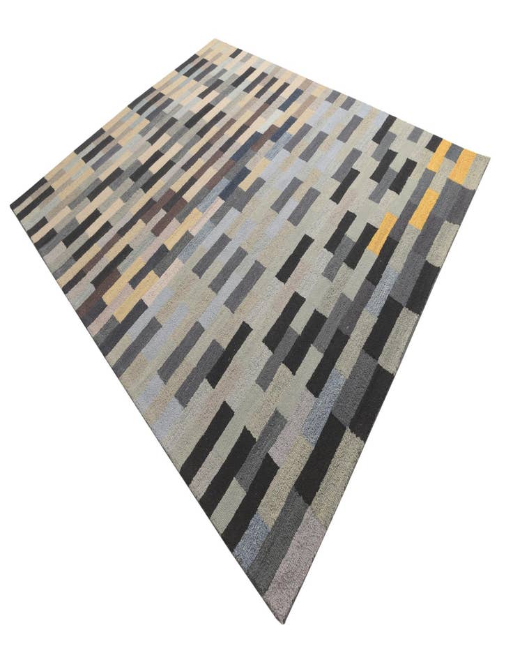 Detail image of 8' 1 x 10' 2 Luna Wool Rug