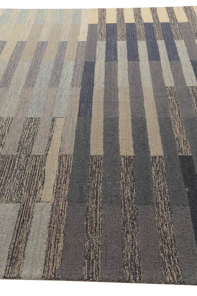 Detail image of 8' x 10' Luna Wool Rug