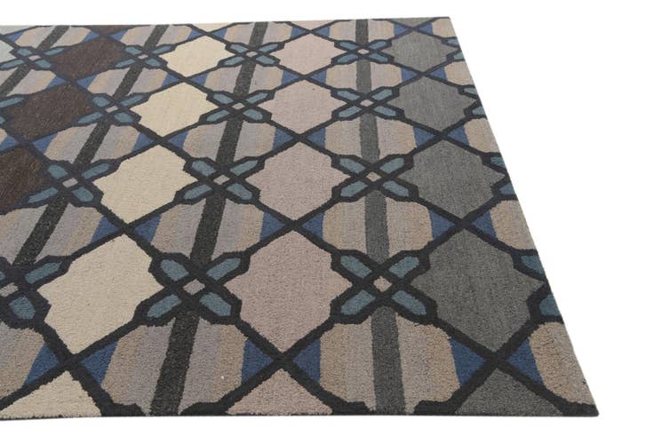 Detail image of 8' x 10' 1 Luna Wool Rug