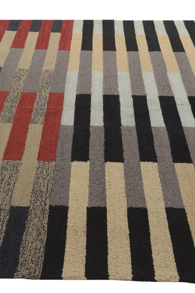 Detail image of 8' 2 x 10' 2 Luna Rug