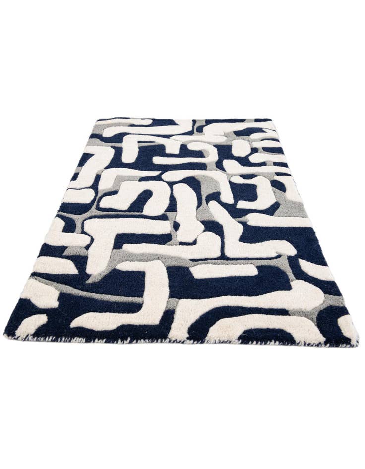 Detail image of 2' x 3' Luna Wool Rug