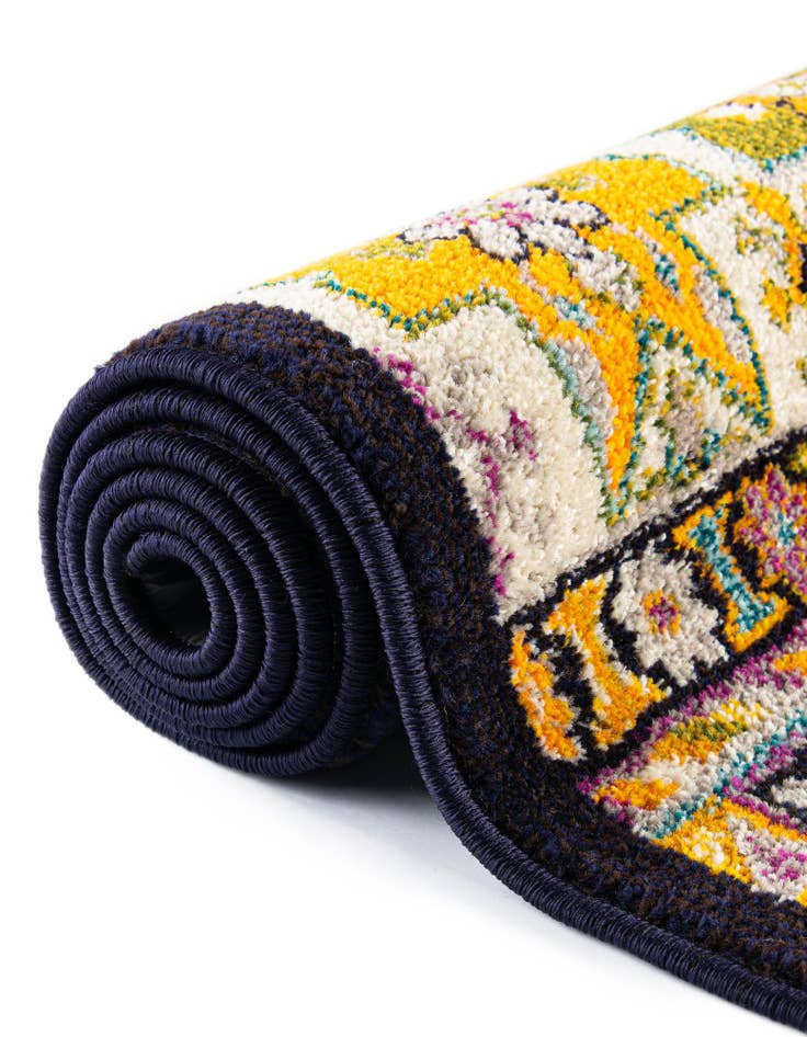 Detail image of 2' x 3' Madeline Rug