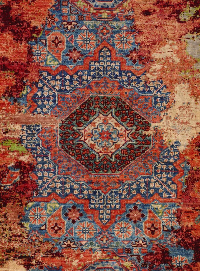 Detail image of 2' 10 x 4' Hand Knotted Mamluk Ziegler Rug