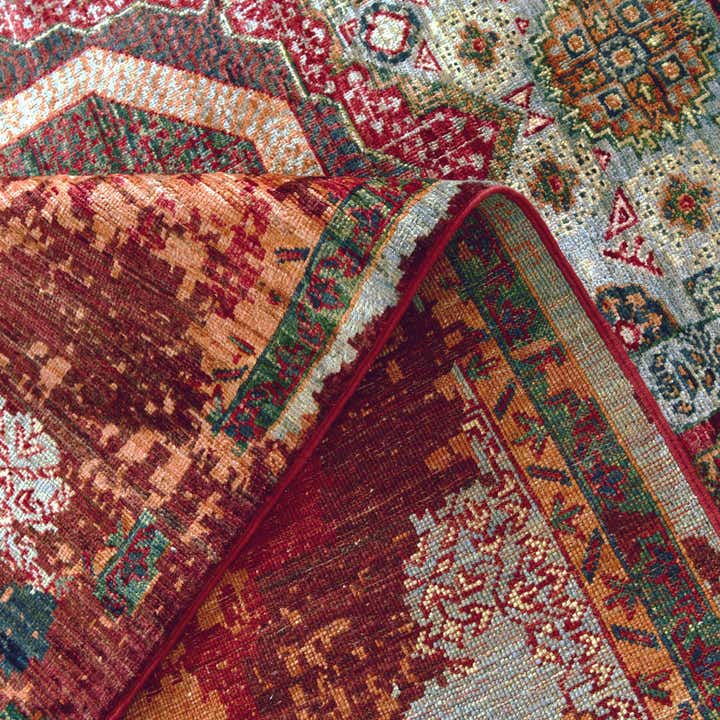 5' 9 x 8' 6 Hand Knotted Mamluk Ziegler Rug