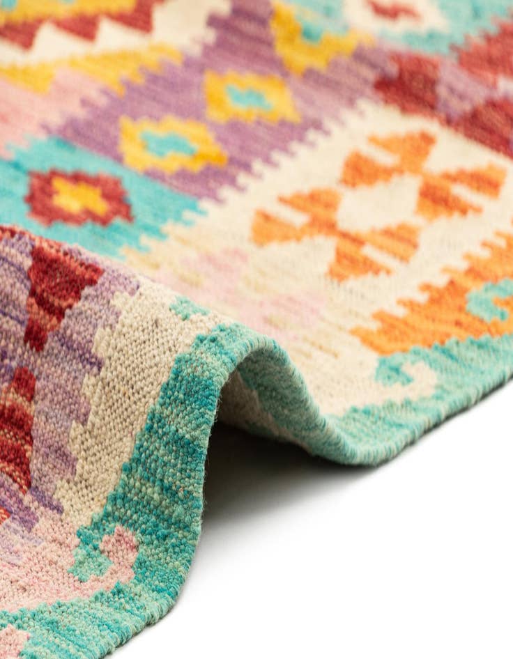 Detail image of 6' 10 x 9' 7 Hand Knotted Marok Kilim Rug