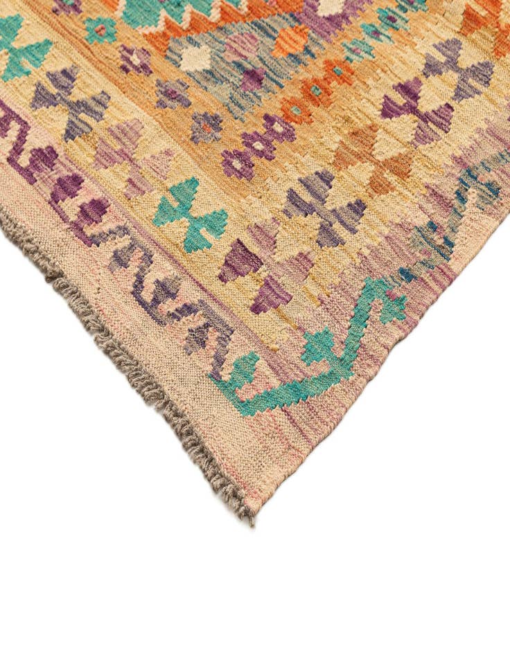 Detail image of 6' 8 x 9' 9  Hand Knotted Marok Kilim Rug