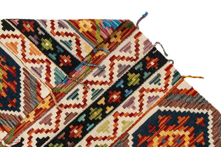 4' x 5' 9 Hand Knotted Marok Kilim Rug