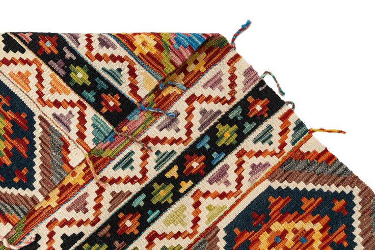 Detail image of 4' x 5' 9 Hand Knotted Marok Kilim Rug