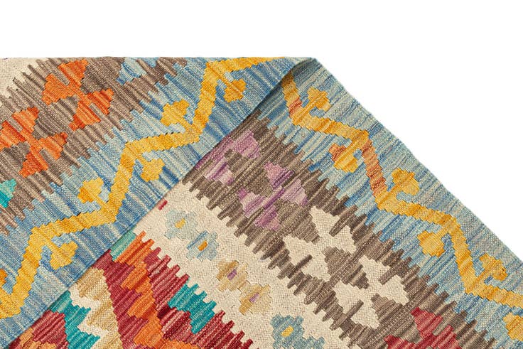 Detail image of 6' 6 x 9' 7 Hand Knotted Marok Kilim Rug