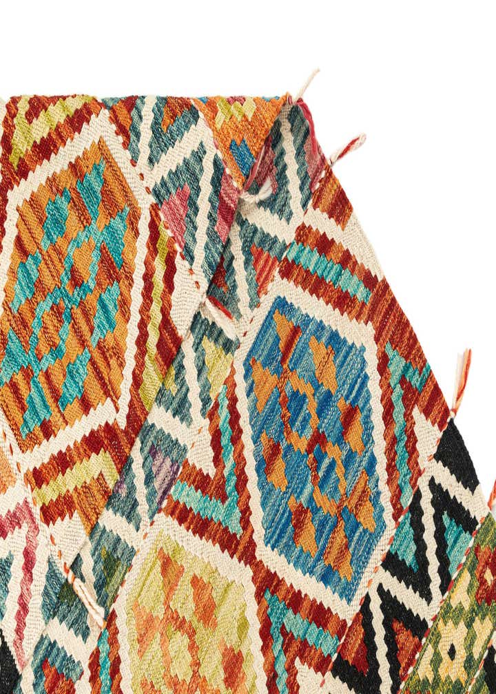 5' 2 x 6' 5 Hand Knotted Marok Kilim Rug