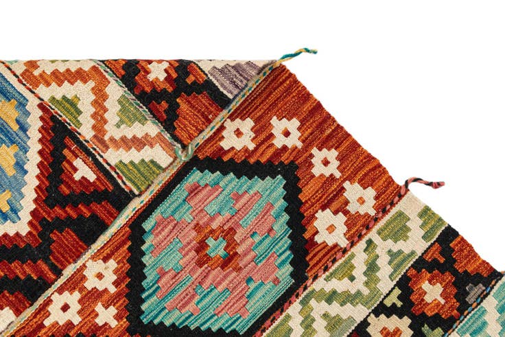 Detail image of 3' x 9' 9 Hand Knotted Marok Kilim Rug
