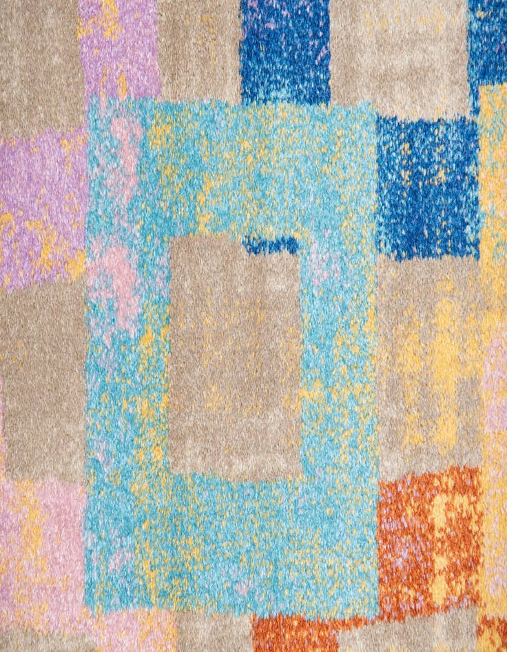 Detail image of 5' 3 x 7' 7 Mesa Rug