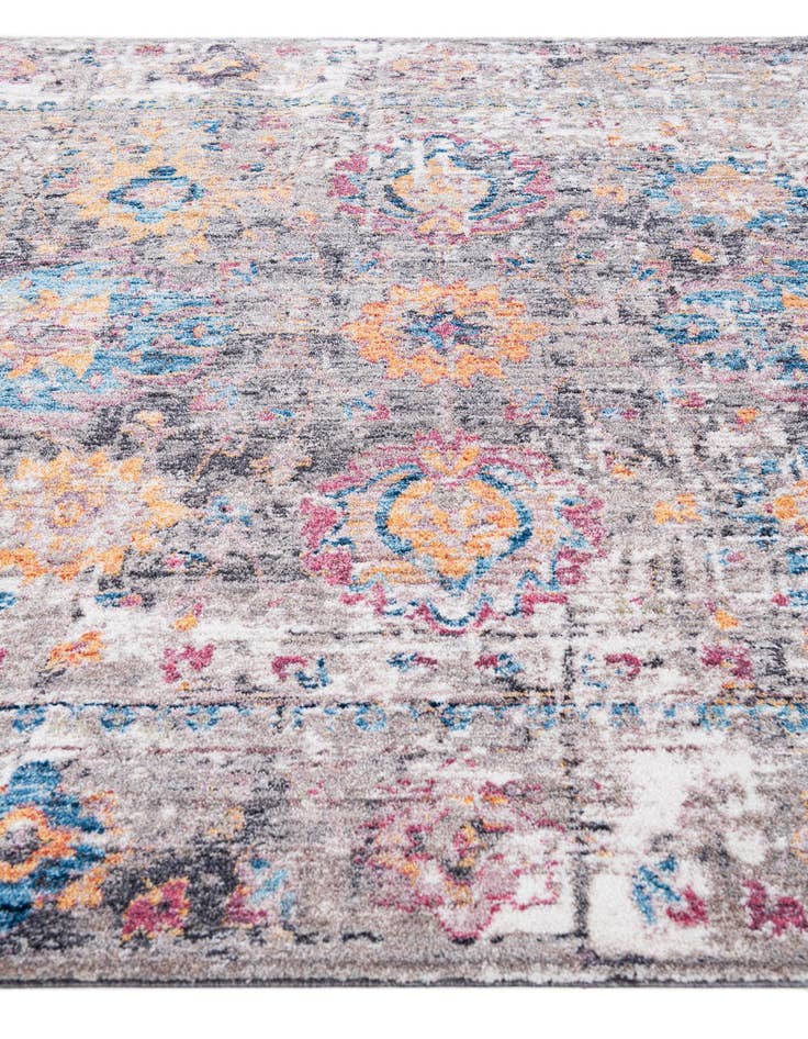 Detail image of 5' 4 x 7' 8 Mesa Rug