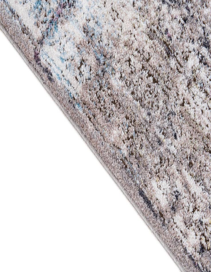 Detail image of 5' 3 x 7' 7 Mesa Rug