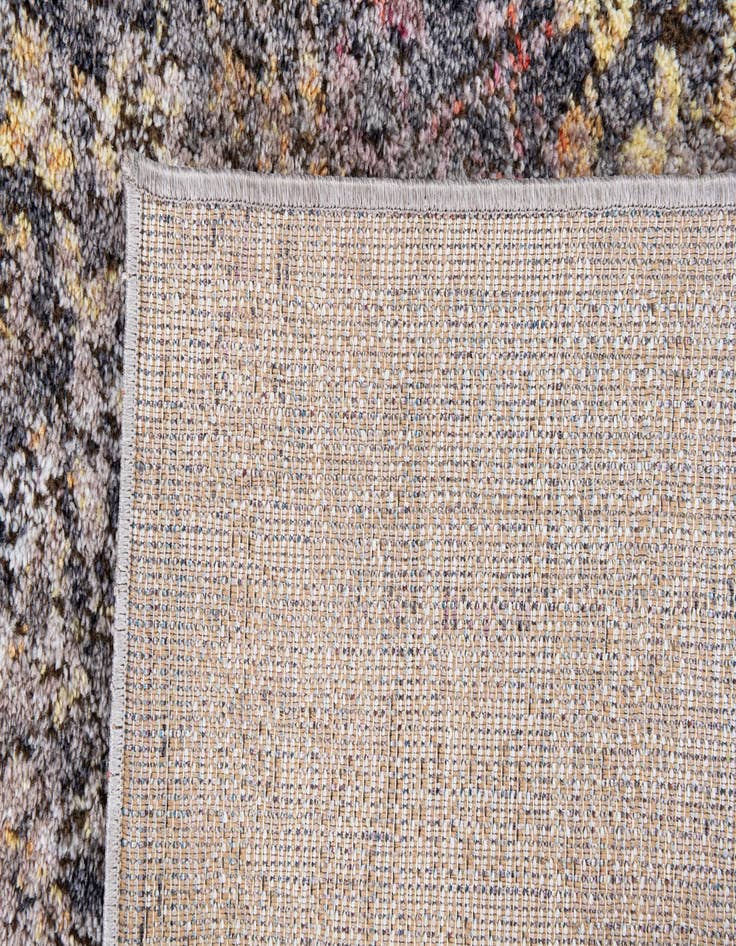 Detail image of 5' 3 x 7' 7 Mesa Rug