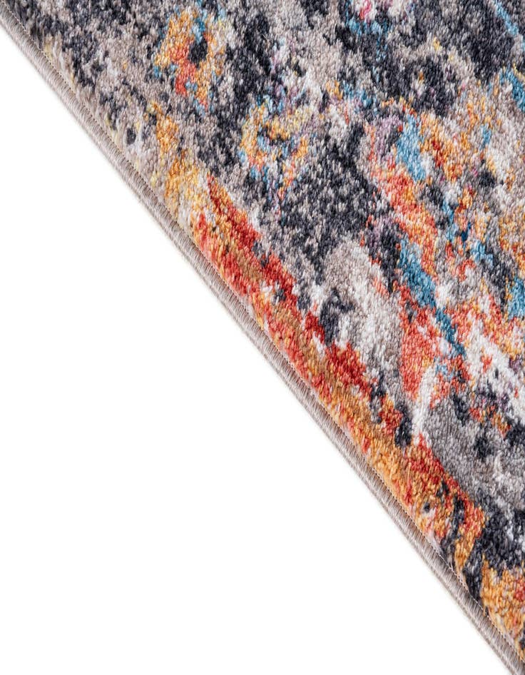 Detail image of 5' 3 x 7' 7 Mesa Rug