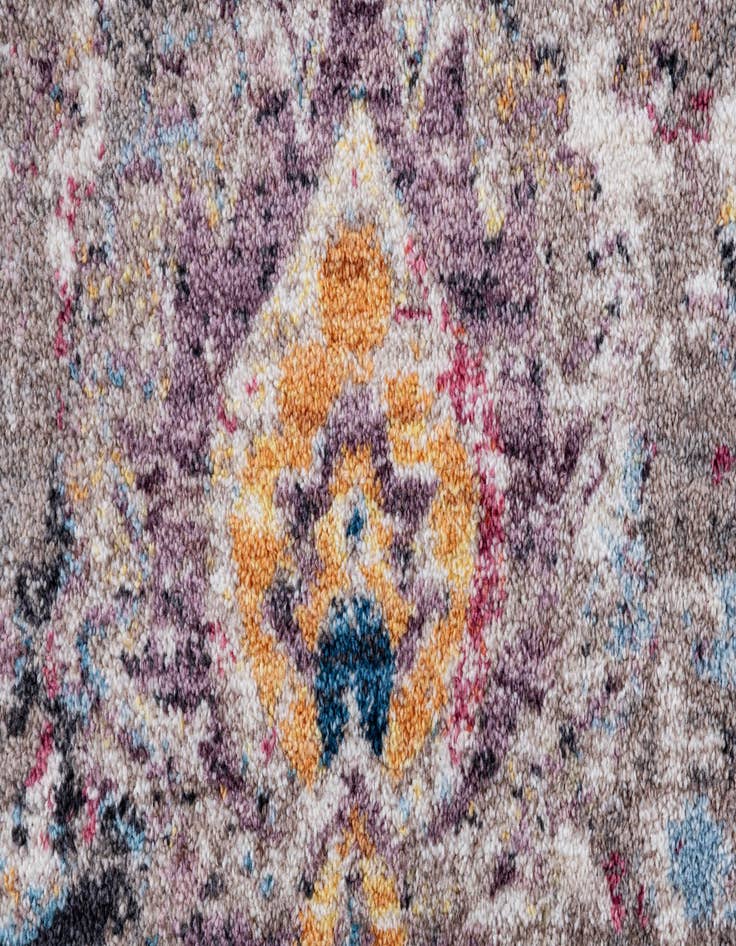 Detail image of 5' 3 x 7' 7 Mesa Rug