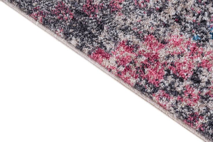 Detail image of 5' 3 x 7' 7 Mesa Rug