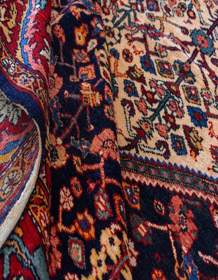 Detail image of 8' 6 x 11' 8 Meshkabad Rug