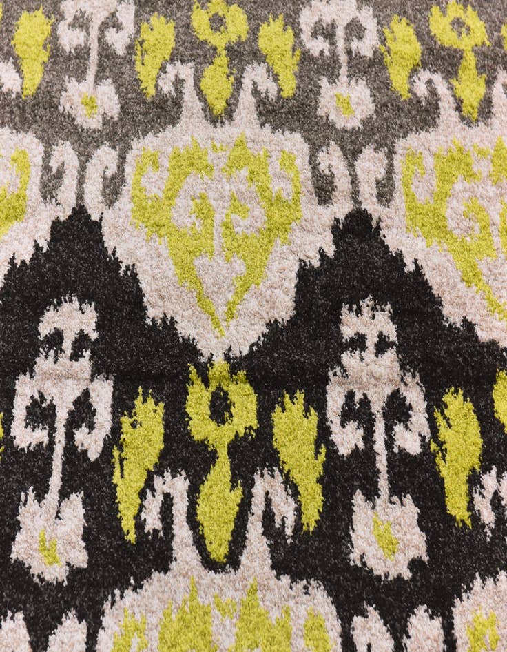 Detail image of 5' x 7' 6 Midas Frieze Rug