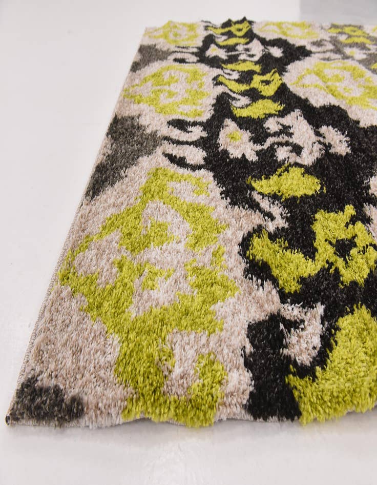 Detail image of 5' x 7' 6 Midas Frieze Rug